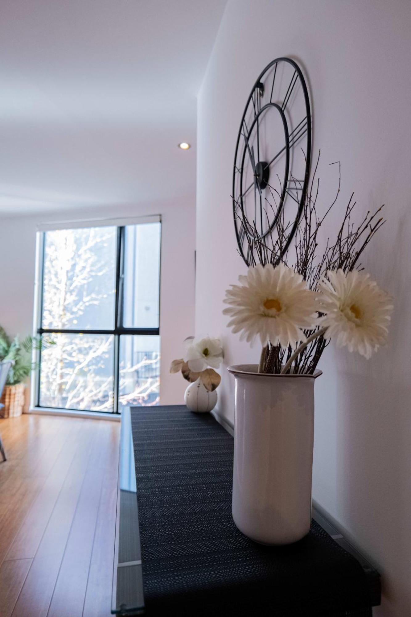 Large Executive 3 Bedroom Yarralumla Luaran gambar